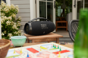 JBL_Boombox3 Wi-Fi_Lifestyle 1