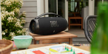 JBL_Boombox3 Wi-Fi_Lifestyle 1