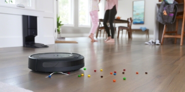 i3 _Dark_Photo_Lifestyle_LivingRoom (1)