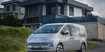 1669990287_Hyundai_STARIA___4_