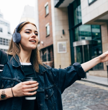 1699515866_JBL_TUNE_670NC_TalKthru