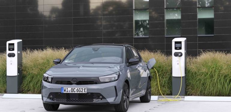 Opel Corsa Elektrik-3