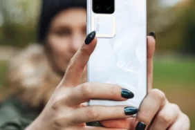 v30