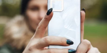 v30