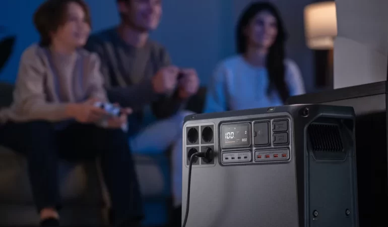 DJI Power 2000.